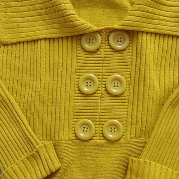 Mustard yellow sweater. - Picture 2 of 3